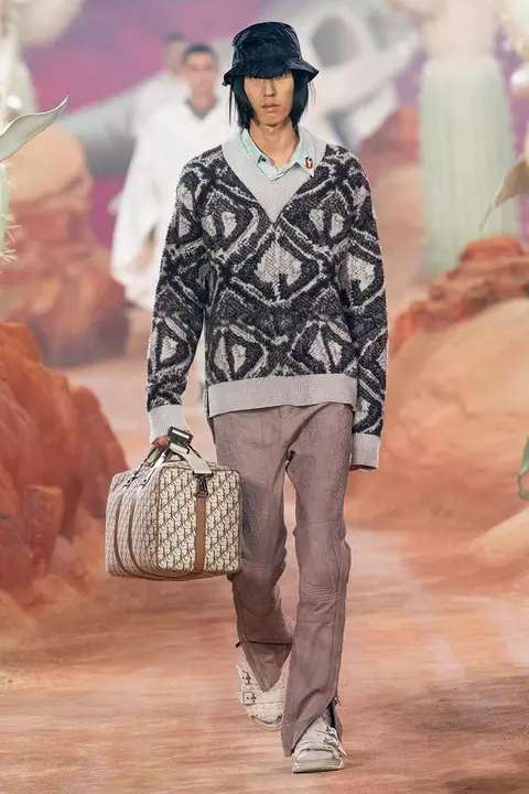 https___hypebeast.com_image_2021_06_dior-travis-scott-cactus-jack-summer-2022-kim-jones-details-042