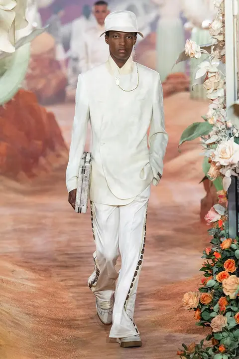 https___hypebeast.com_image_2021_06_dior-travis-scott-cactus-jack-summer-2022-kim-jones-details-049