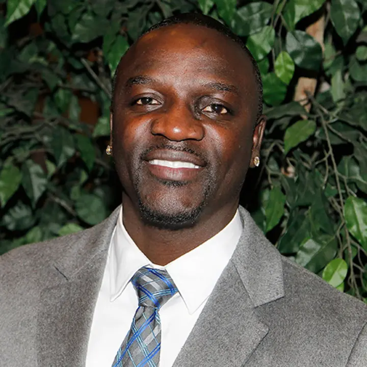 20 Akon 80