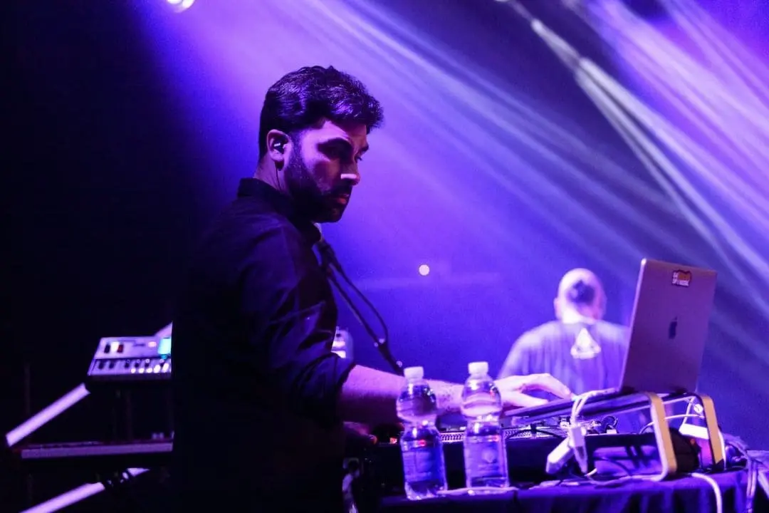 DJ Mesh