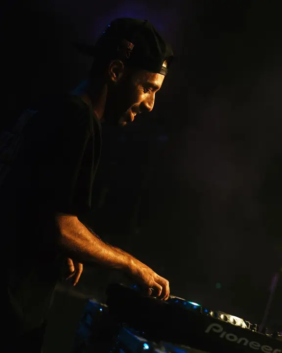 DJ Saot ST