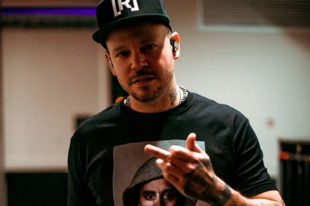 13. Residente