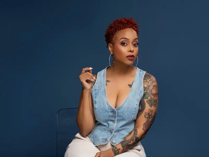 chrisettemichele-copy