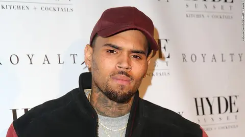 Chris Brown demandado por presunta agresi&oacute;n sexual a una modelo