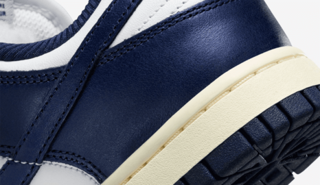 Nike Dunk Low Midnight Navy and White: Un dise&ntilde;o atemporal ideal para completar tus looks- Im&aacute;genes by Nike