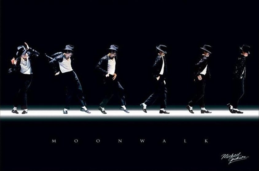 Michael Jackson realizando el moonwalker