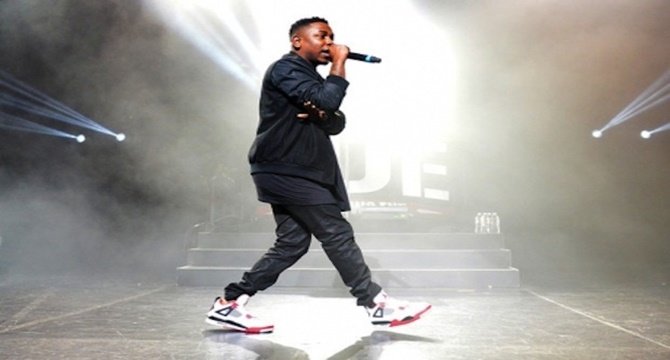 Kendrick Lamar lanza un nuevo disco por sorpresa