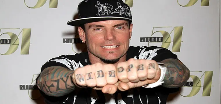 Vanilla Ice la lía parda en un aeropuerto 