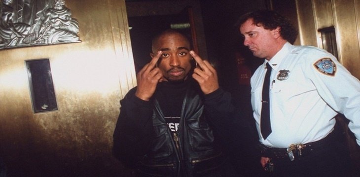 Ex policía cuenta como fue la muerte de Tupac Shakur