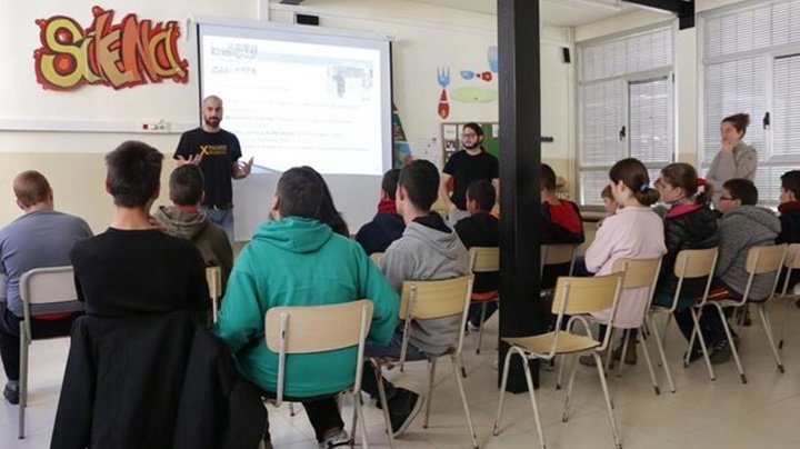 El Ayto. de Huesca gasta 3.000 € para enseñar rap a los jóvenes parados