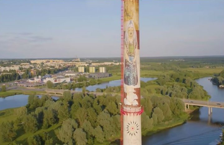 Hacen un graffiti en una torre de 100 metros utilizando robots