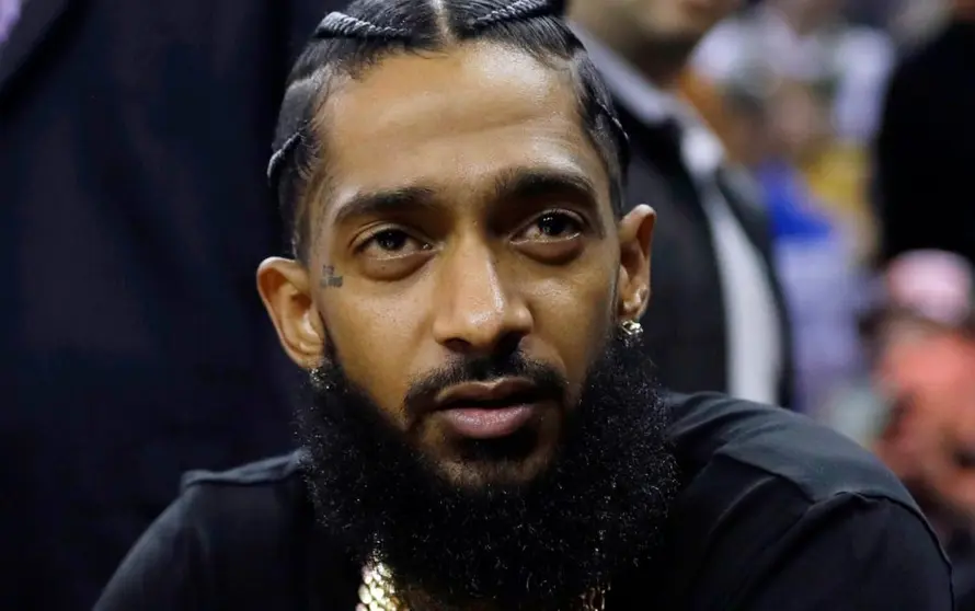 Nipsey Hussle recibe la estrella del paseo de la fama de Hollywood