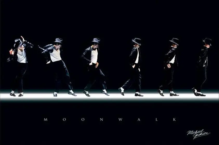 Michael Jackson realizando el moonwalker