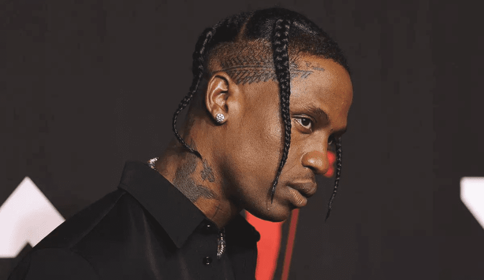 Travis Scott pasa desapercibido por las calles de Tokio