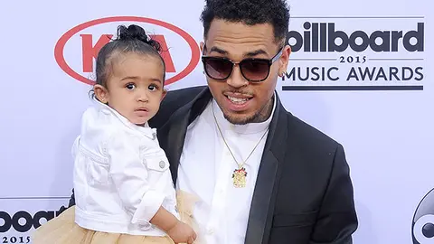 Chris Brown saca a la luz la portada de su nuevo disco