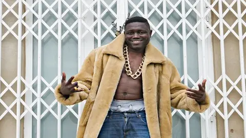 Lory Money, &iquest;Youtuber o rapper?