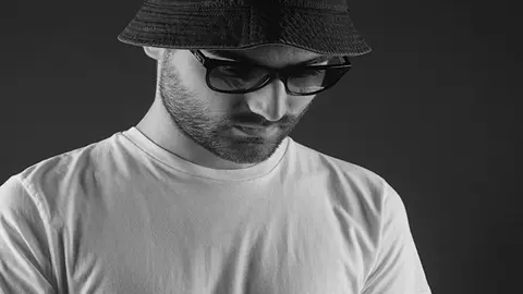 Jotandjota: "Espero que aprendan a escuchar m&uacute;sica"