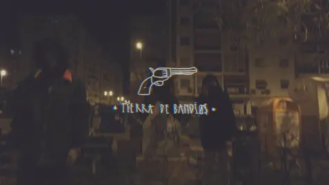 Foyone Ft Ayax y Prok - Tierra de Bandios