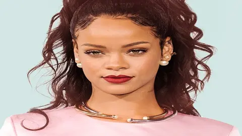 Rihanna lo ense&ntilde;a todo, en un concierto en Glasgow