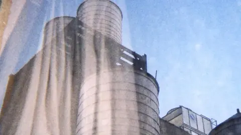 sun kil moon - common as light and love are red valleys of blood