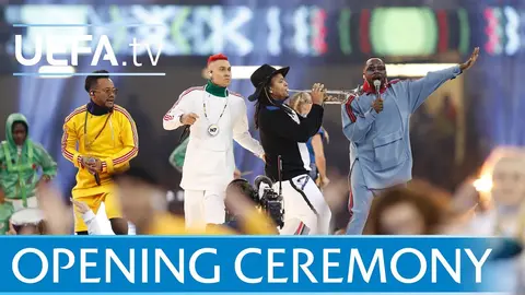 Black Eyed Peas act&uacute;an en la final de la Champions League sin Fergie