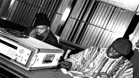Nas: "Biggie ten&iacute;a el pie en el cuello de todo el mundo"