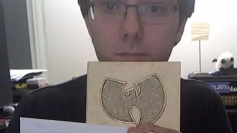 El &aacute;lbum de Wu-Tang Clan &ldquo;Once Upon A Time&rdquo; est&aacute; a la venta por eBay 