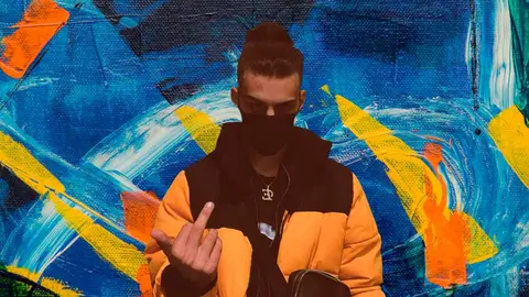 Empyre00