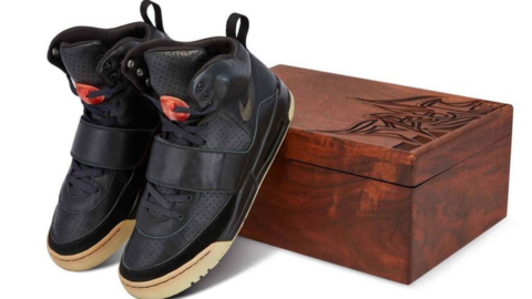 Incre&iacute;ble la bajada de precio de las zapatillas Yeezy m&aacute;s caras del mundo- Imagen by Sotheby's