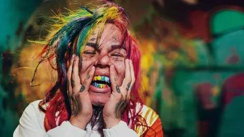 Los coches de lujo del rapero 6ix9ine saldr&aacute;n a subasta