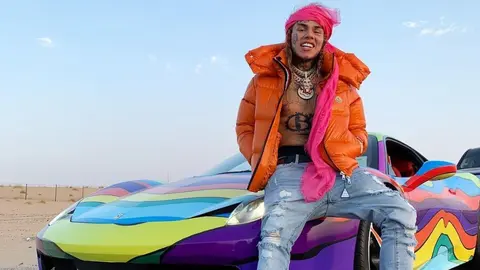 Hacienda subasta los coches de lujo del rapero 6ix9ine
