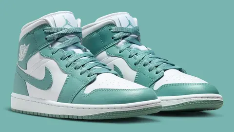 Air Jordan 1 Mid &ldquo;Light Teal&rdquo;