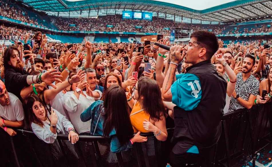 Duki durante su actuación en el Morriña Festival