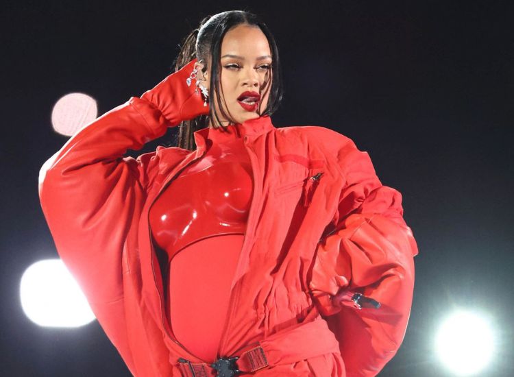 Rihanna en pleno concierto