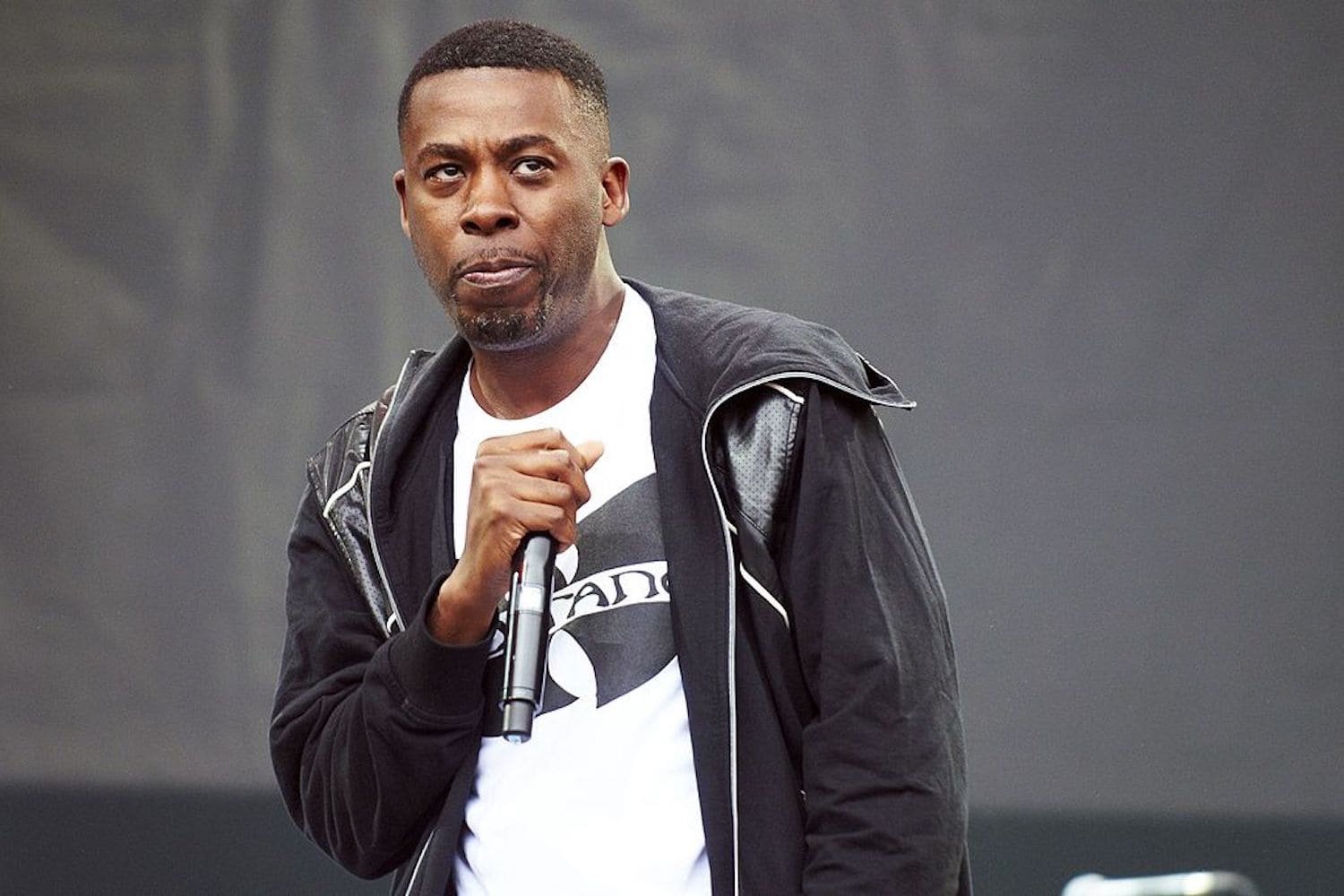 GZA: altura 1,82 m